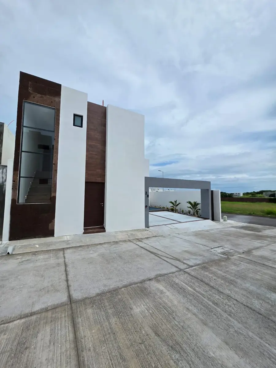 Casa en venta en Las Lomas Residencial, Alvarado — foto 1 de 29