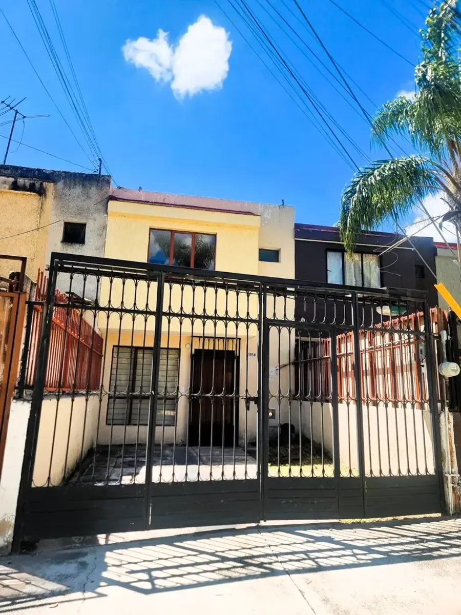 Casa en venta en Tabachines, Zapopan — foto 1 de 13