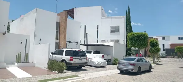 Casa en venta en Lomas de Angelópolis, Cluster 10-10-10 San Andrés Cholula
