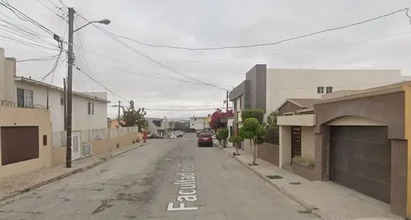 Casa en venta en Maestros Universitarios, Tijuana — foto 2 de 13