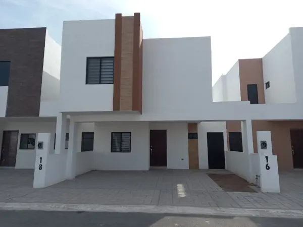 Casa en venta en Lomas de las Etnias, Torreón — foto 2 de 30