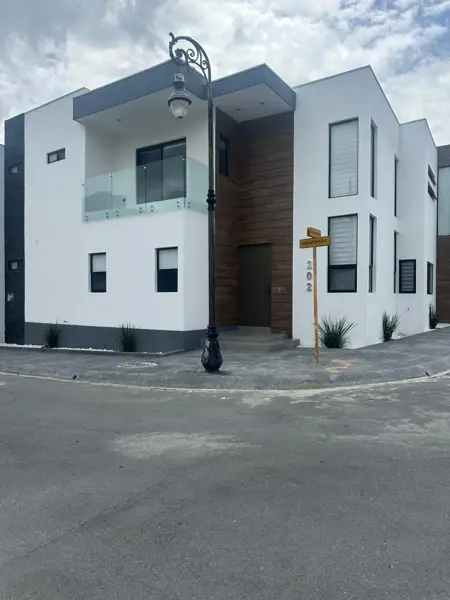 Casa en renta en Los Sabinos, Santiago — foto 2 de 35