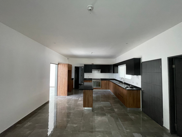 Casa en venta en El Uro, Monterrey — foto 2 de 24