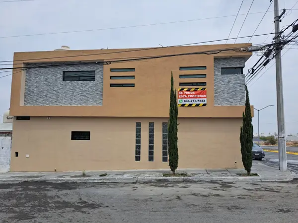Casa en venta en Nuevo Mirasierra, Saltillo — foto 2 de 26