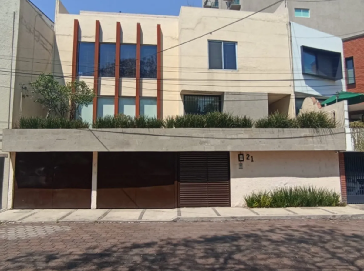 Casa en Venta en Lomas Hipódromo, Naucalpan de Juárez - Seguridad y Espacios en Zona Norte Casa en Venta en Lomas Hipódromo, Naucalpan de Juárez - Seguridad y Espacios en Zona Norte