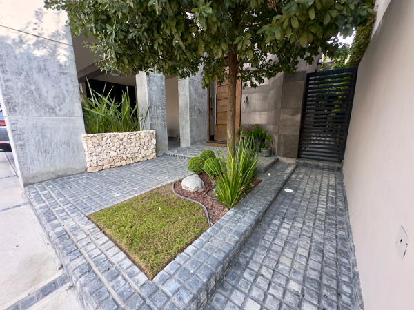 Casa en venta en La Escondida, Saltillo — foto 3 de 37