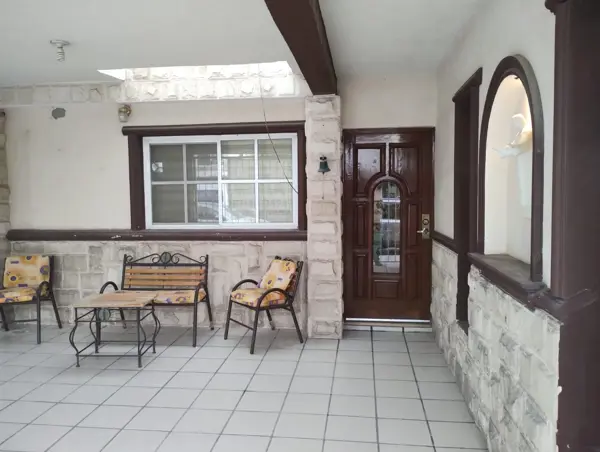 Casa en Venta en Torreón Jardín con Amplia Superficie y Excelente Ubicación