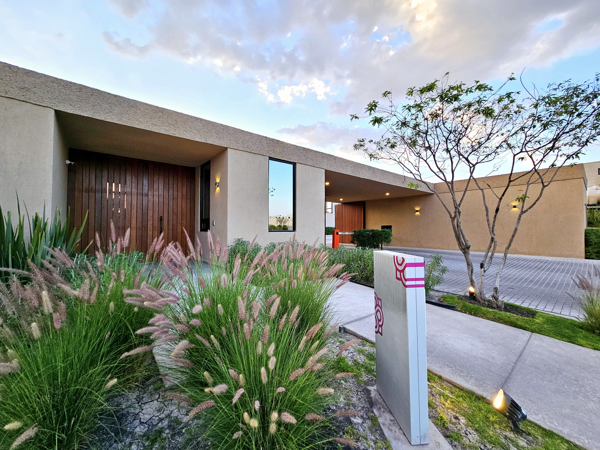 Departamento en Venta en Altos Juriquilla, Querétaro: Modernidad y Confort en Townhome