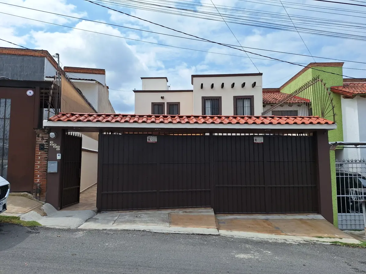 Casa en venta en Tejeda, Corregidora — foto 1 de 47
