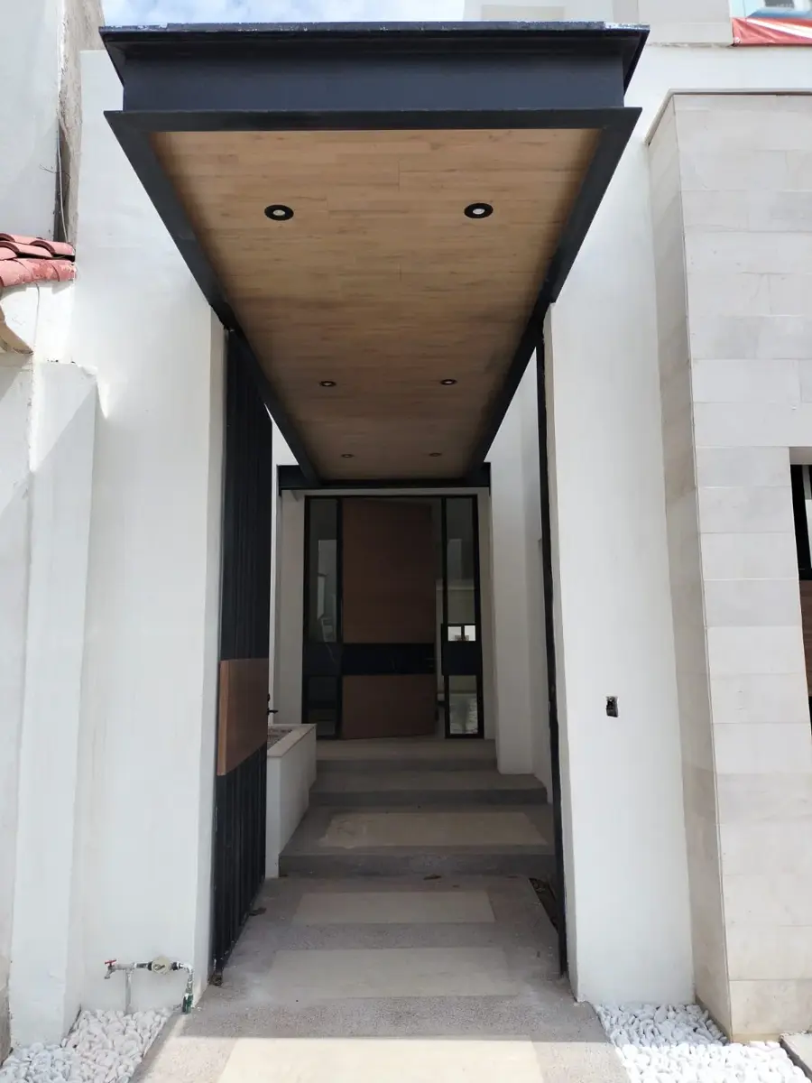 Vista 2 de Casa en Venta en Residencial los Fresnos