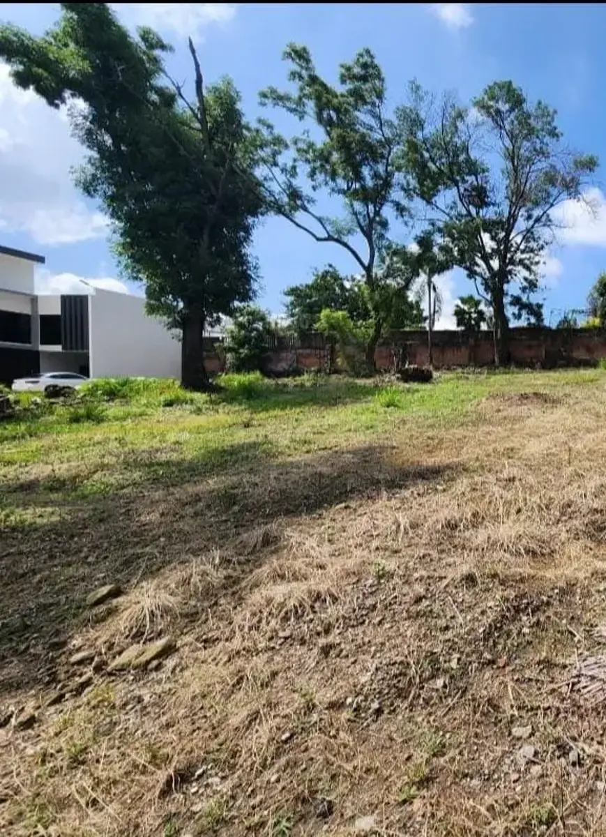 Terreno en venta en Acapatzingo, Cuernavaca — foto 1 de 5