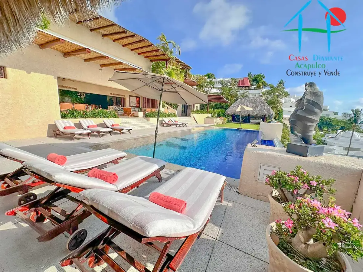Casa en renta vacacional para 14 personas con alberca privada, quiosco y jardín con palapa Casa en renta vacacional para 14 personas con alberca privada, quiosco y jardín con palapa