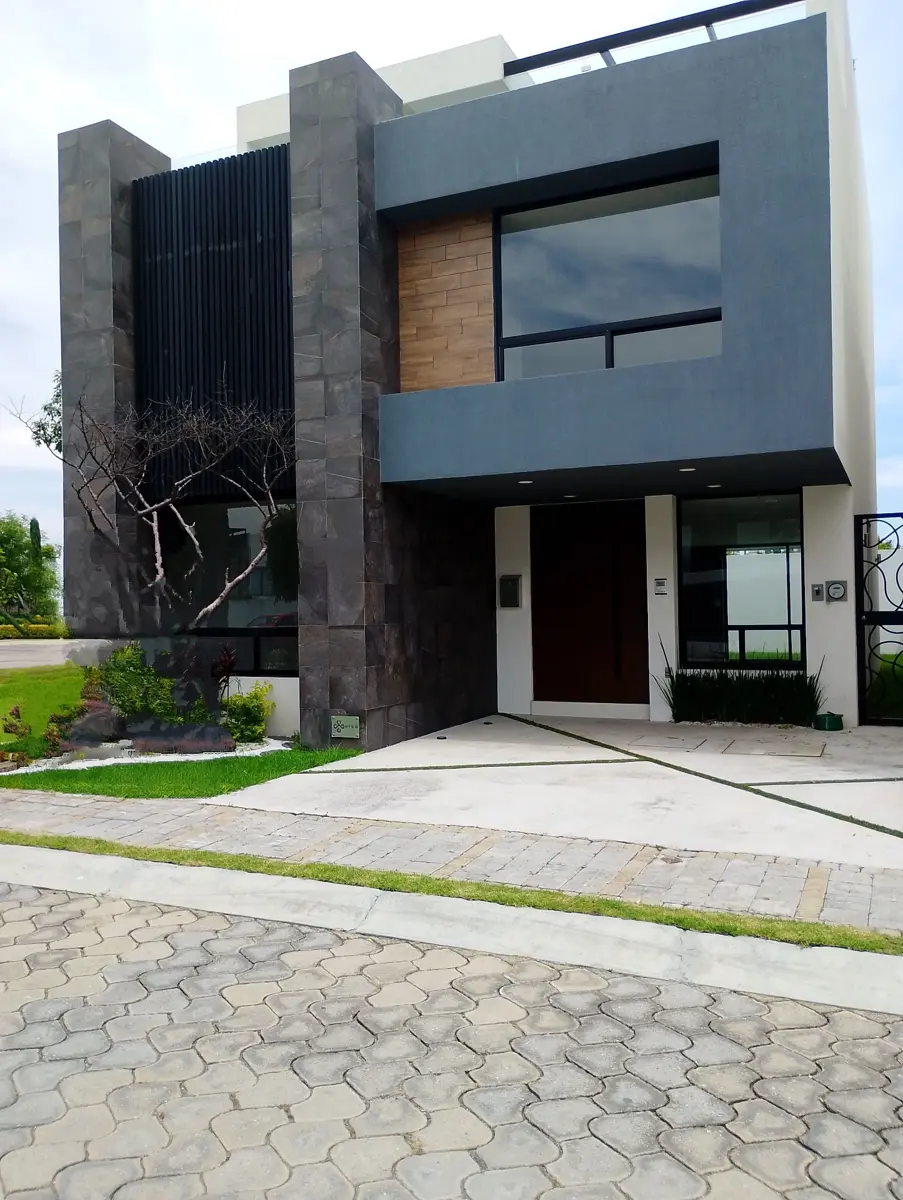 Casa en venta en Lomas de Angelópolis, San Andrés Cholula — foto 1 de 22