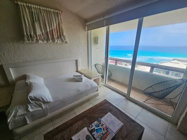 Departamento tipo loft en la playa con balcón y vista al mar