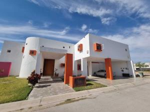 Casa en venta en Hacienda del Rosario, Torreón — foto 2 de 16