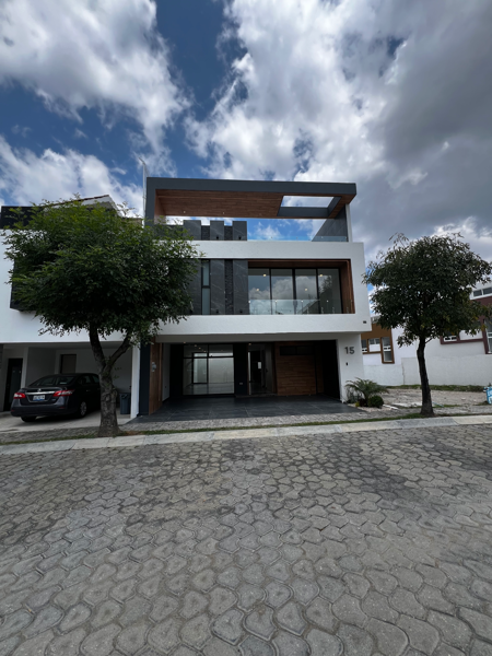 Casa en venta en Lomas de Angelópolis, Ocoyucan — foto 3 de 68