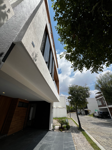Casa en venta en Lomas de Angelópolis, Ocoyucan — foto 2 de 68