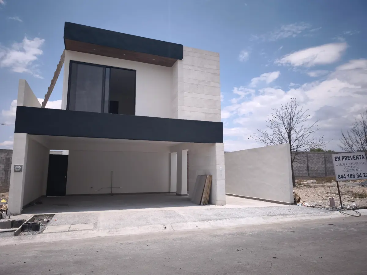 Casa en venta en Monte Sabino Residencial, Saltillo — foto 1 de 10