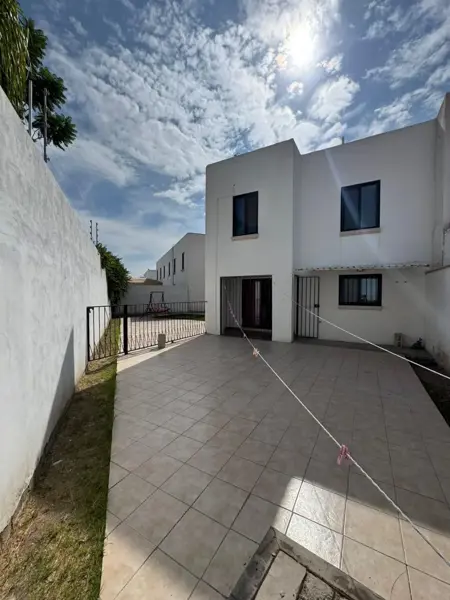 Casa en renta en Los Almendros, Torreón — foto 2 de 21