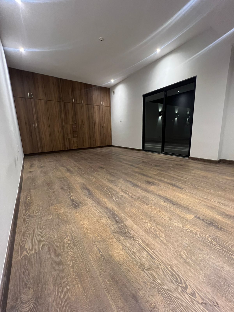 Vista 2 de Venta casa en Viñedos