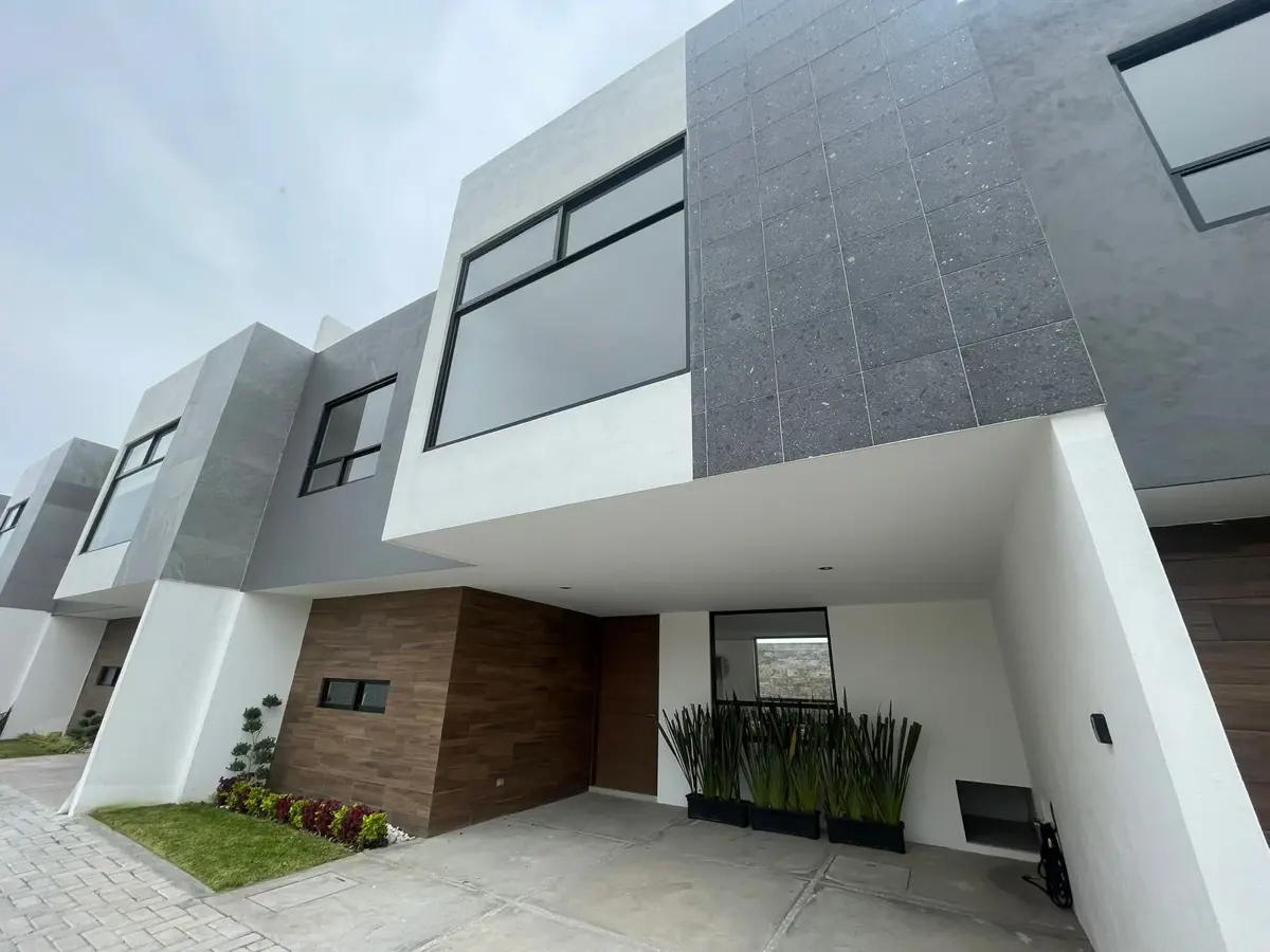 Casa en venta en San Bernardino Tlaxcalancingo, San Andrés Cholula — foto 1 de 27