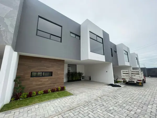 Casa en venta en San Bernardino Tlaxcalancingo, San Andrés Cholula — foto 2 de 27