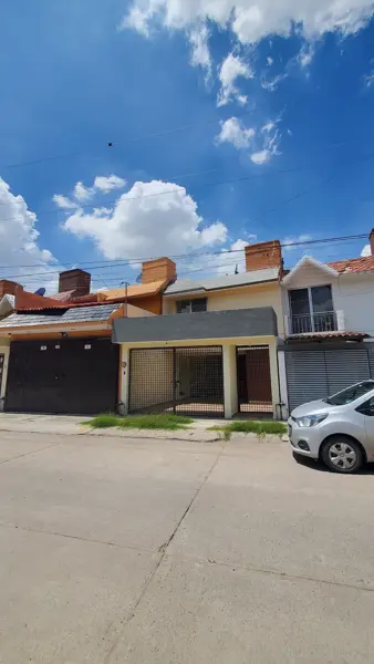 Casa en venta en Real Providencia, León — foto 2 de 14