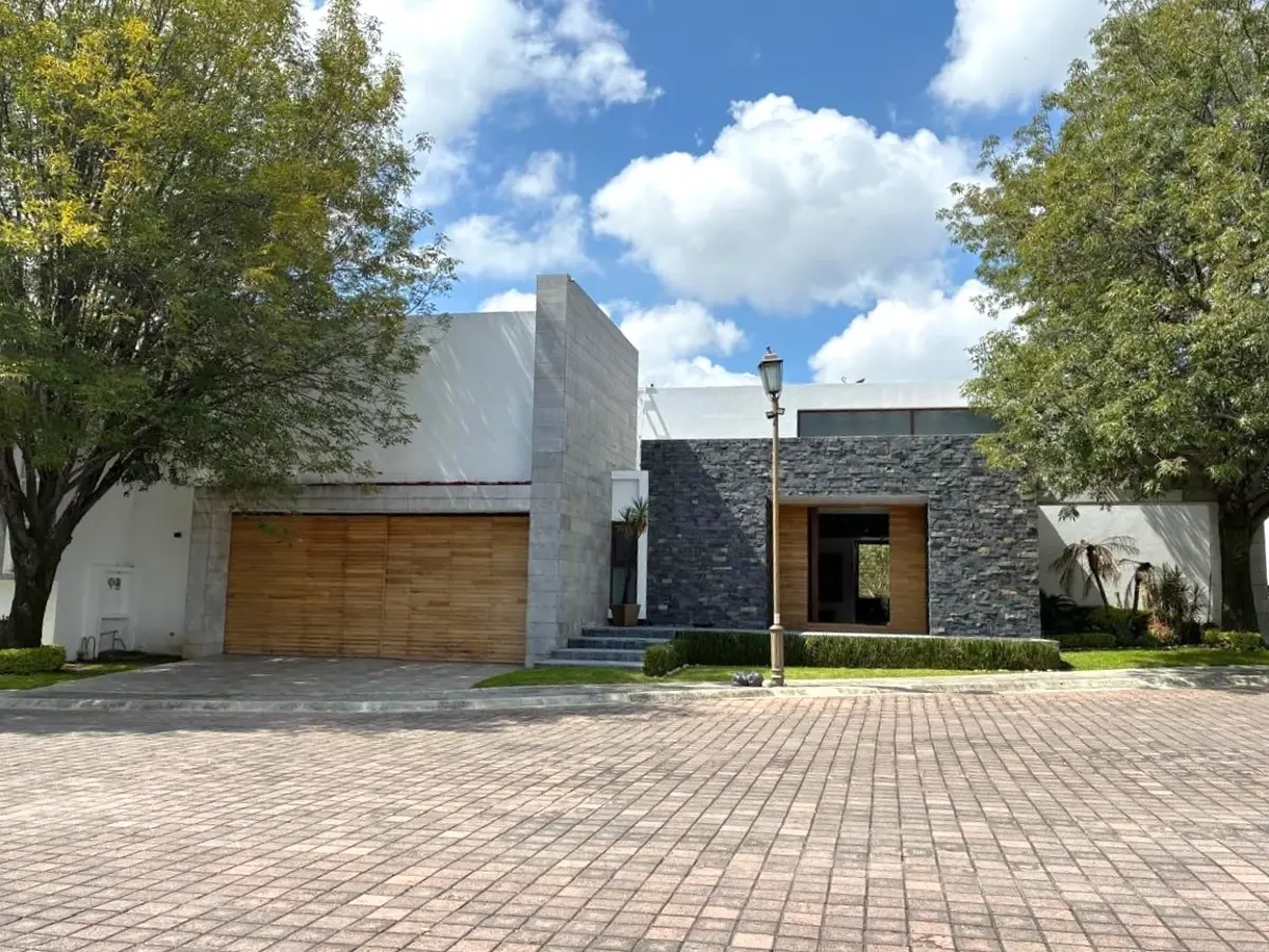 Casa en venta en Los Encinos, San Andrés Cholula — foto 1 de 24