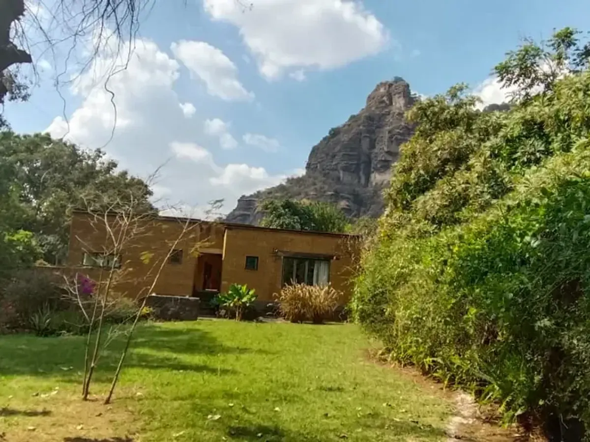 Casa en venta en Amatlán de Quetzalcóatl, Tepoztlán — foto 1 de 23