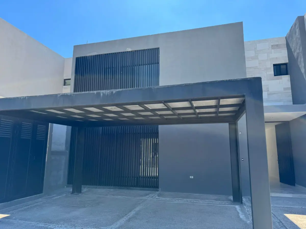 Casa en venta en Las Trojes, Torreón — foto 1 de 32