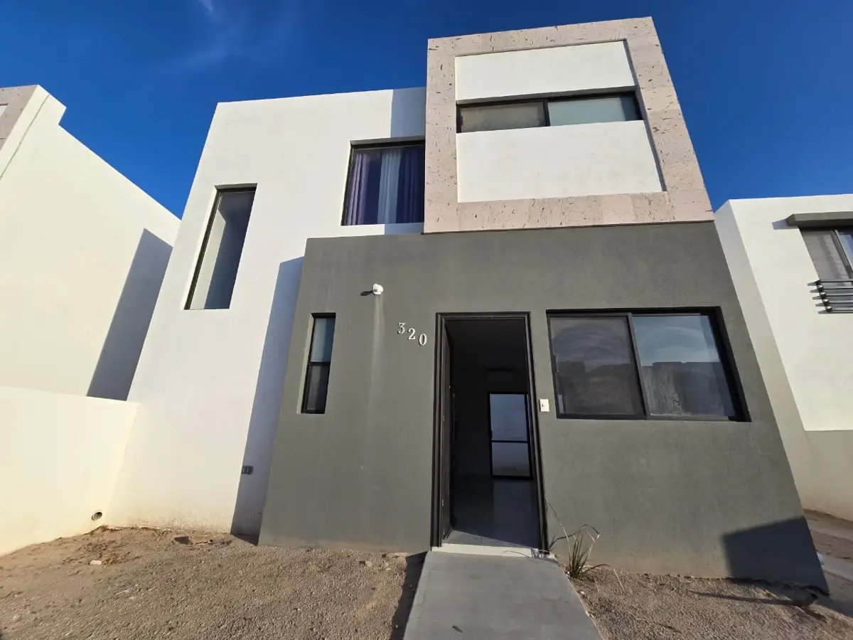 Casa en renta en Hispania Residencial, La Paz — foto 1 de 37