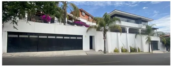 Amplia residencia en venta en Loma Dorada, Querétaro