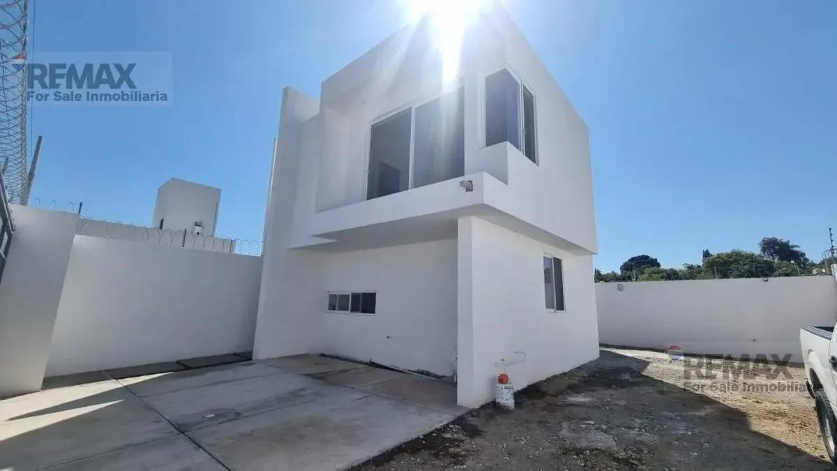 Casa en venta en Lomas de Tzompantle, Cuernavaca — foto 1 de 14