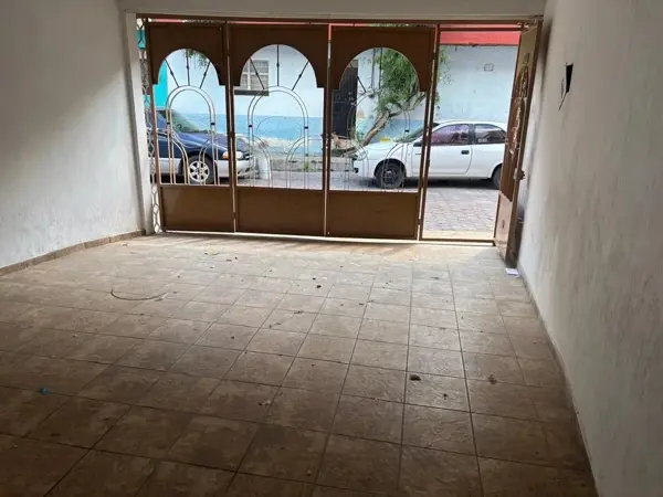 Casa en venta en El Batan, Zapopan — foto 2 de 9