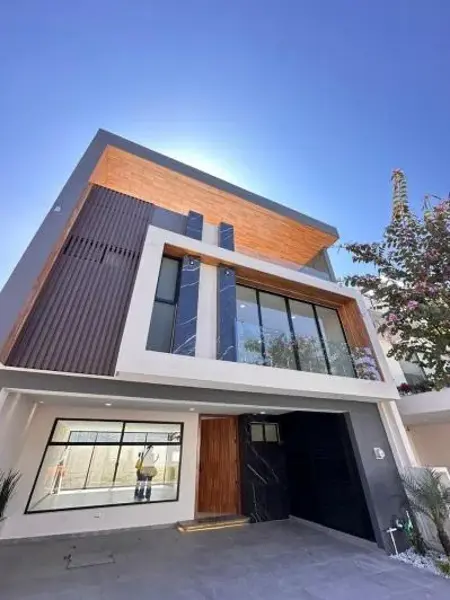 Casa en venta en Lomas de Angelópolis, Ocoyucan — foto 2 de 34