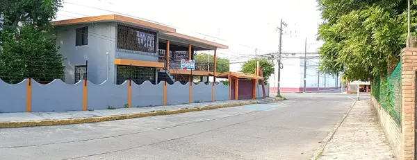 Renta de casa climatizada con 6 habitaciones para oficinas corporativas /staffhouse