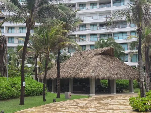Departamento en Venta Totalmente Amueblado con Lancha — La Isla Acapulco, Zona Diamante