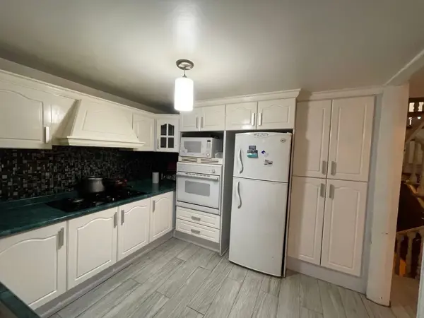 Casa en Venta en Ciudad Brisas, Zona de Alta Plusvalía con Diseño en Desniveles
