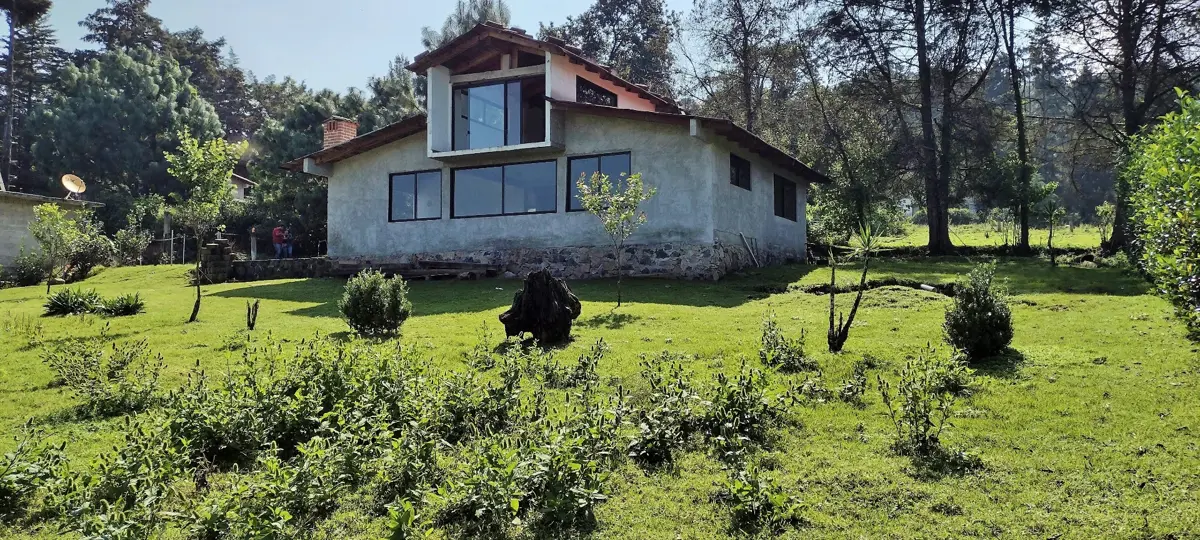 Casa en renta en Valle de Bravo, Valle de Bravo — foto 1 de 12