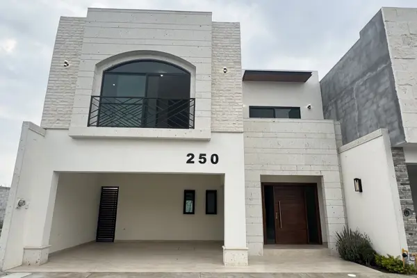Casa Nueva en VENTA en Rincón de los Encinos