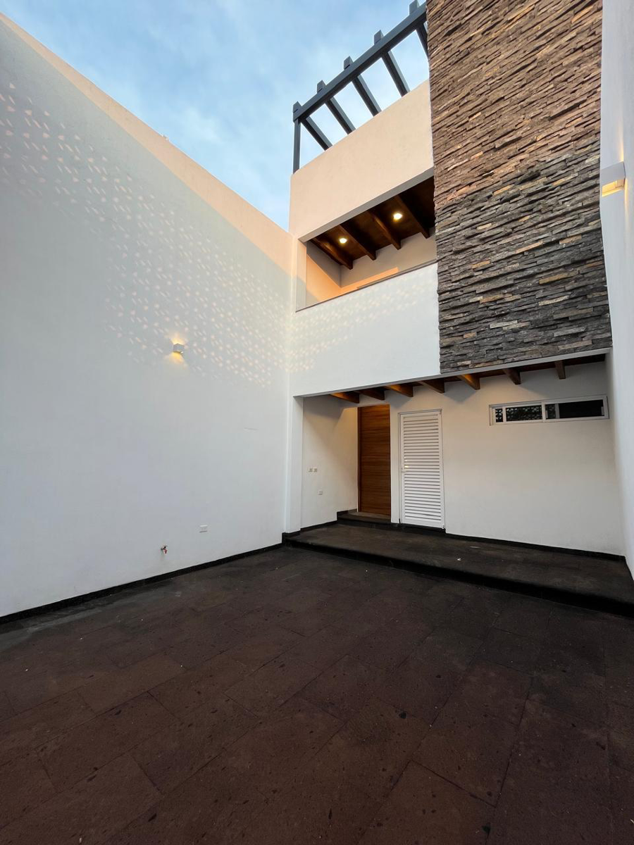 Casa en venta en Papayos, Cuernavaca — foto 1 de 59
