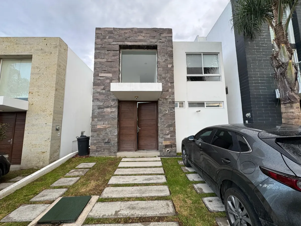 Casa en venta en Lomas de Angelópolis, San Andrés Cholula — foto 1 de 10