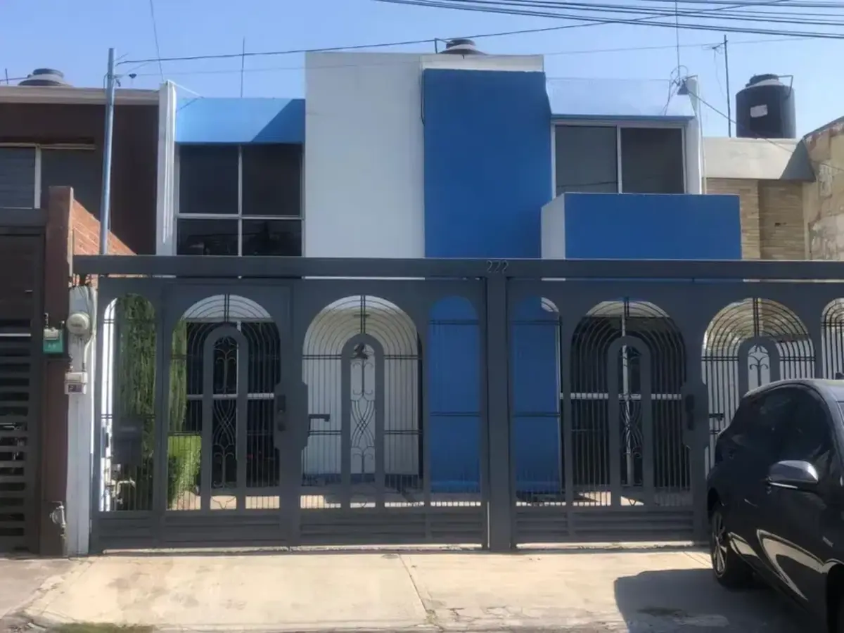 Casa en venta en Valle Dorado, Tlalnepantla de Baz — foto 1 de 38