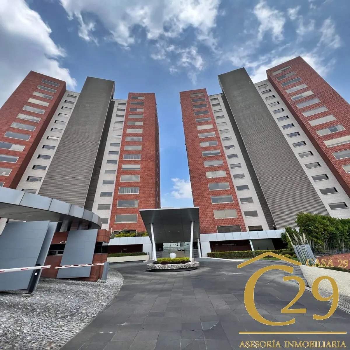 Departamento en venta en Hacienda de las Palmas, Huixquilucan — foto 1 de 46