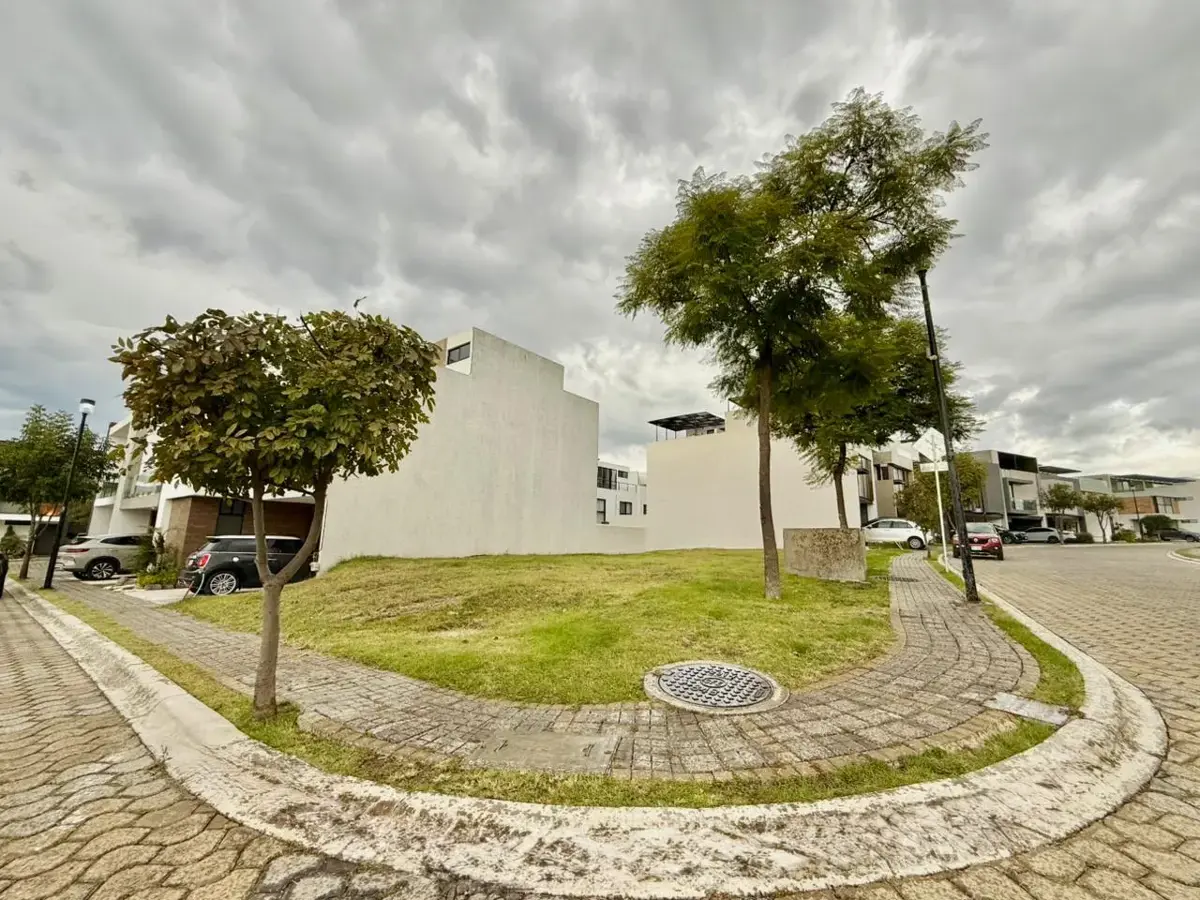 Terreno en venta en Lomas de Angelópolis, San Andrés Cholula — foto 1 de 4
