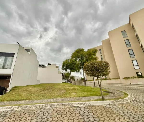 Terreno en venta en Lomas de Angelópolis, San Andrés Cholula — foto 3 de 4