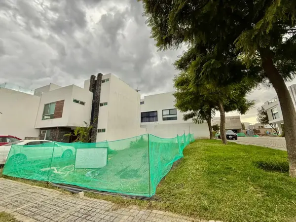 Terreno en venta en Lomas de Angelópolis, San Andrés Cholula — foto 3 de 4