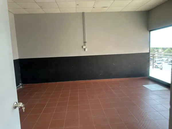 Local en renta en Residencial Senderos, Torreón — foto 2 de 8