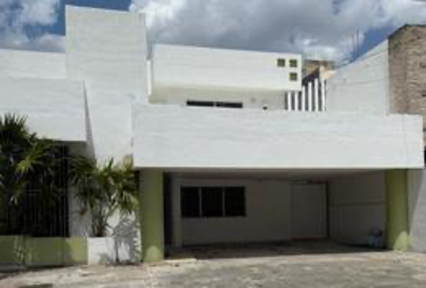 Casa en Renta para Oficina o Negocio – Colonia García Ginerés