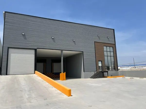Bodega en renta en Oscar Flores Tapia, Saltillo — foto 3 de 14